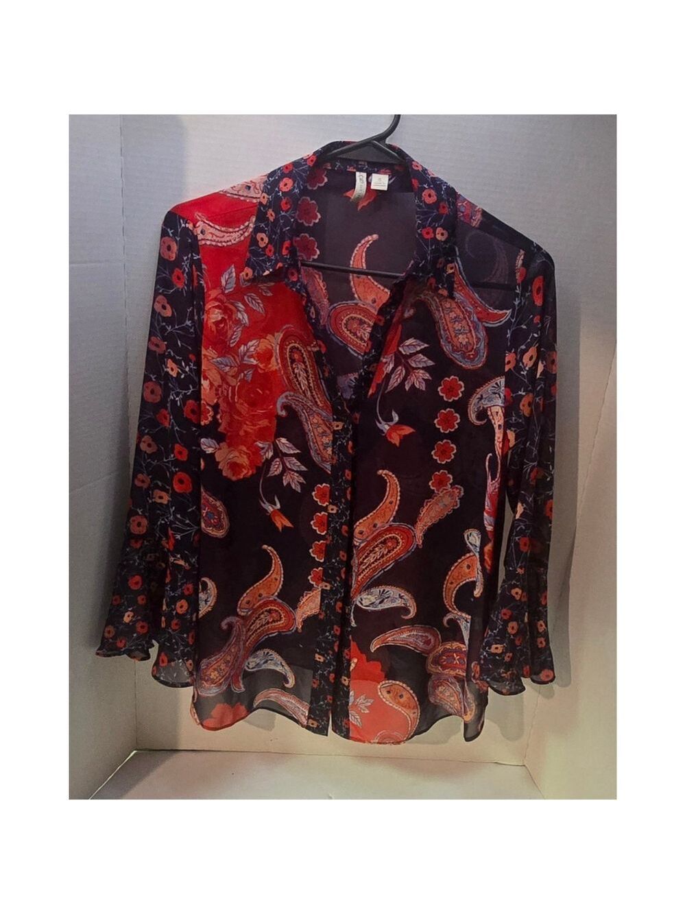 Cato Women's floral print blouse small